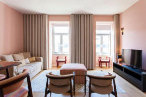 JOIVY Sublime 2BR Apt on Restauradores Square nearby Rossio Station